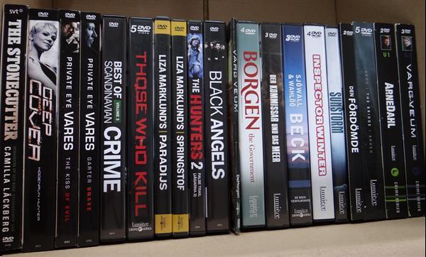 Grote foto lot van 50 dvd genre scandinavische crime audio tv en foto dvd films