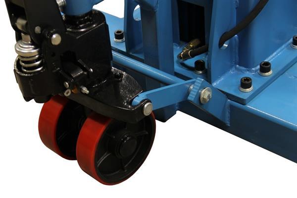 Grote foto 1 koloms hefbrug 2500 kilo auto onderdelen auto gereedschap