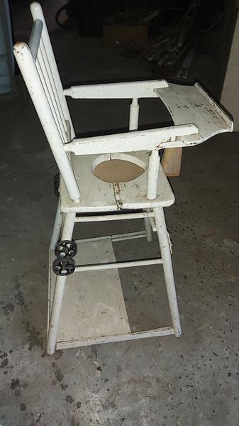 Grote foto zeer oude kinderstoel antiek en kunst stoelen en banken