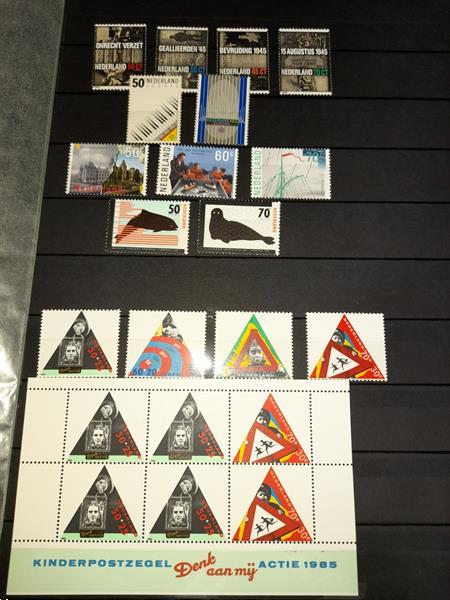 Grote foto stockboek postfris nederland postzegels en munten nederland
