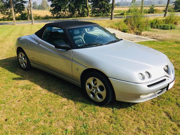 Grote foto alfa romeo spider 1.8 l in heel goede staat auto alfa romeo