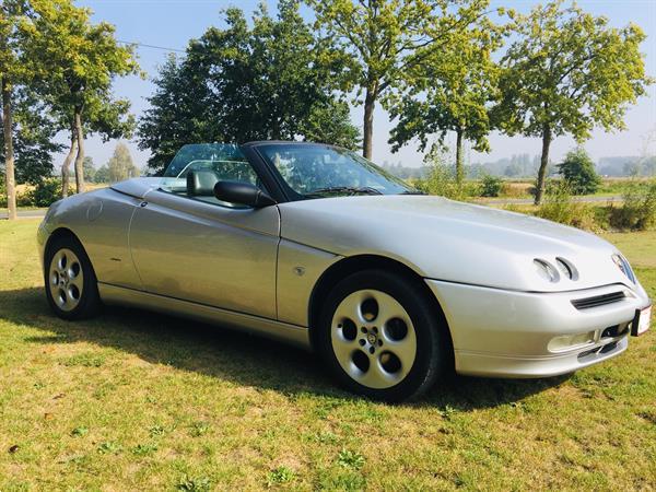 Grote foto alfa romeo spider 1.8 l in heel goede staat auto alfa romeo