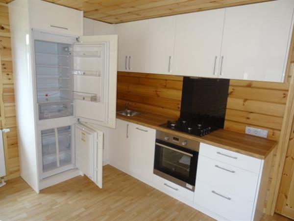 Grote foto houten spa chalet met sauna caravans en kamperen stacaravans