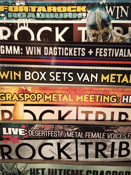 Grote foto allerlei rock en metal magazines boeken muziek
