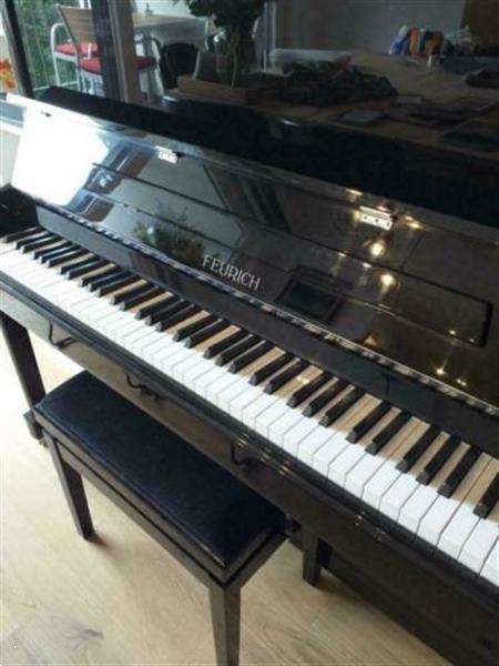 Grote foto piano recht model feurich model 122 muziek en instrumenten piano en vleugels