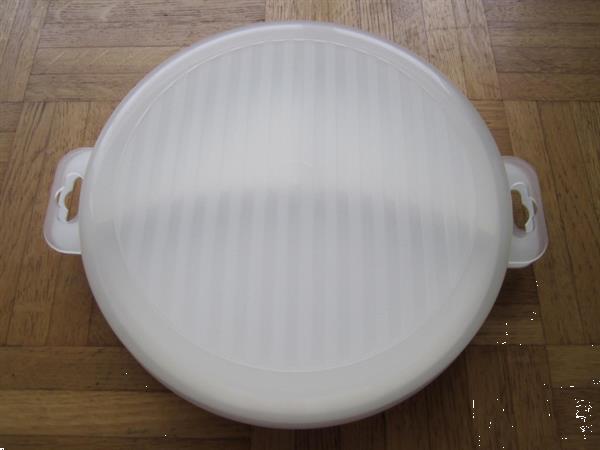 Grote foto handig 3 vaks magnetron bord met deksel huis en inrichting keukenbenodigdheden