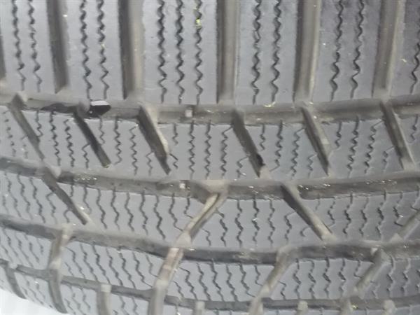 Grote foto nieuwe winterbanden op originele mercedes velgen auto onderdelen banden en velgen