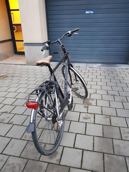 Grote foto stijlvolle koga herenfiets fietsen en brommers herenfietsen