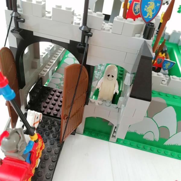 Grote foto lego 6081 king mountain fortress kinderen en baby duplo en lego