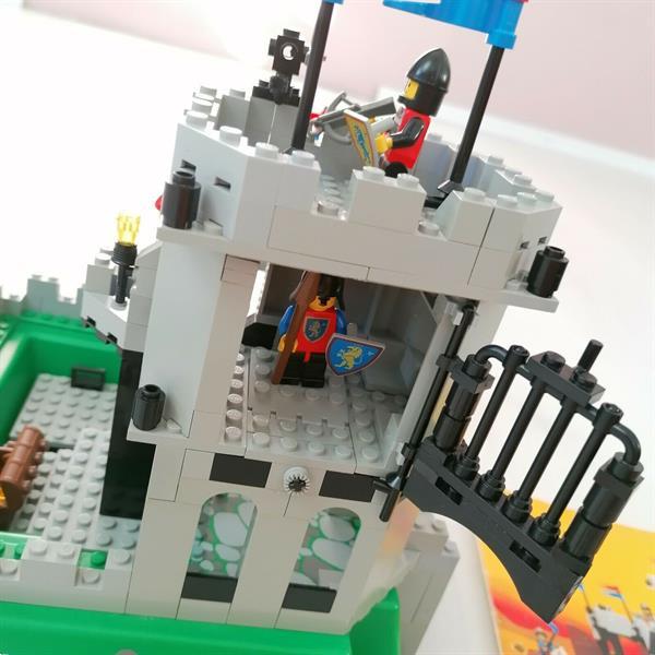 Grote foto lego 6081 king mountain fortress kinderen en baby duplo en lego