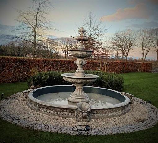 Grote foto klassieke engelse fontein tuin en terras fonteinen en waterpartijen