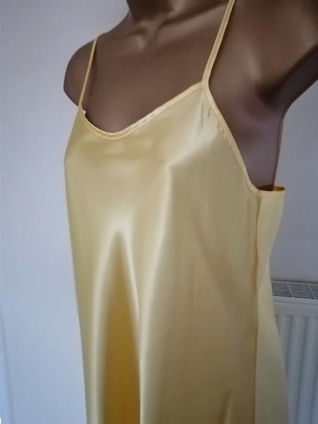Grote foto satijnen nachtkleedje in vanillegele kleur 38 40 kleding dames ondergoed en lingerie