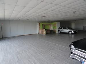 Grote foto baanwinkel regie tienen bedrijfspanden showroom te koop