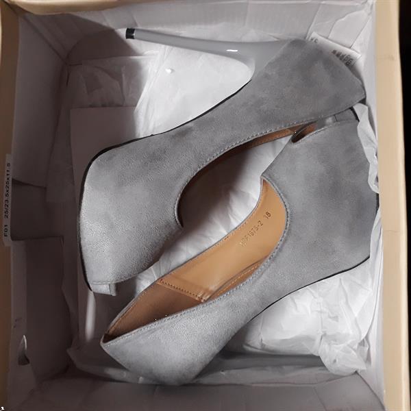 Grote foto pumps licht grijs kleding dames schoenen