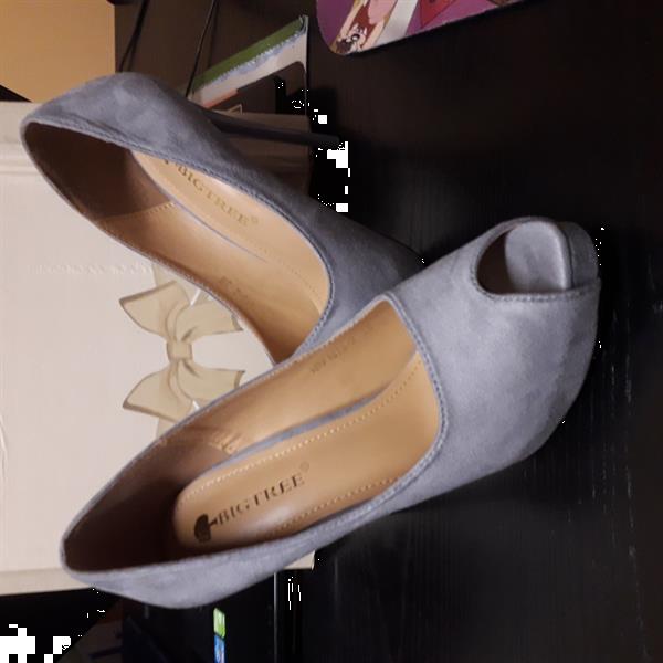 Grote foto pumps licht grijs kleding dames schoenen
