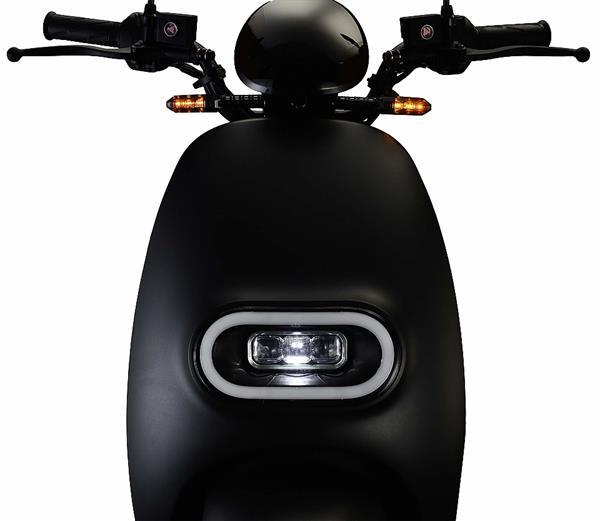 Grote foto iva e go s3 elektrische scooter mat zwart bij central scoo motoren overige merken