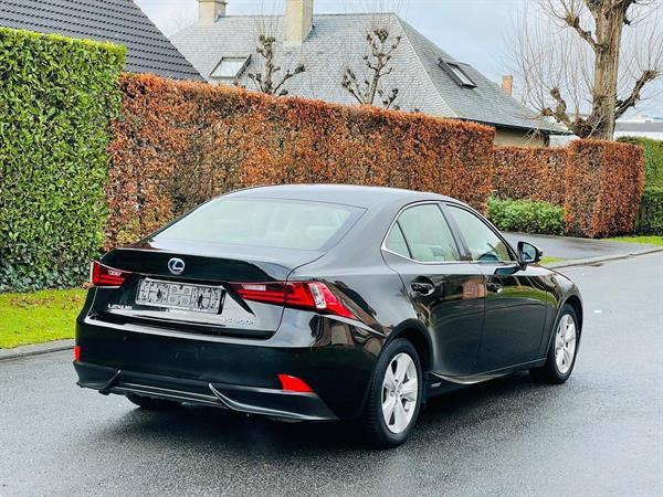 Lexus business car