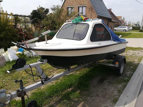 Grote foto visbootje watersport en boten motorboten en jachten