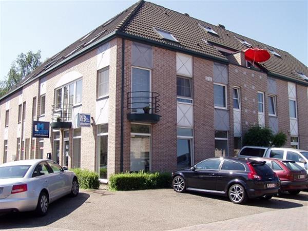 Grote foto handelspand 5 priv parkings te huur te koop bedrijfspanden kantoorruimte te koop