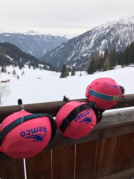 Grote foto pimp je helmhoes schaats ski snowboard fiets cover sport en fitness ski n en langlaufen