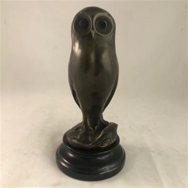 Grote foto bronzen beeld van een jonge uil dierenbeeld antiek en kunst beelden houtsnijwerken