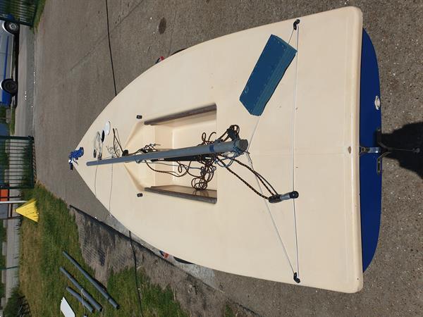 Grote foto laser open zeilboot watersport en boten open zeilboten