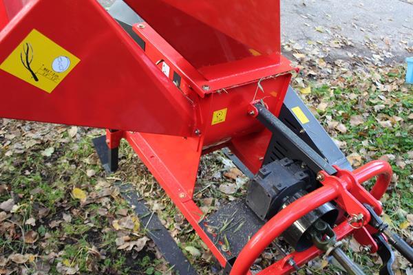 Grote foto kraffter bio versnipperaar 8cm aftakas tuin en terras tuingereedschap