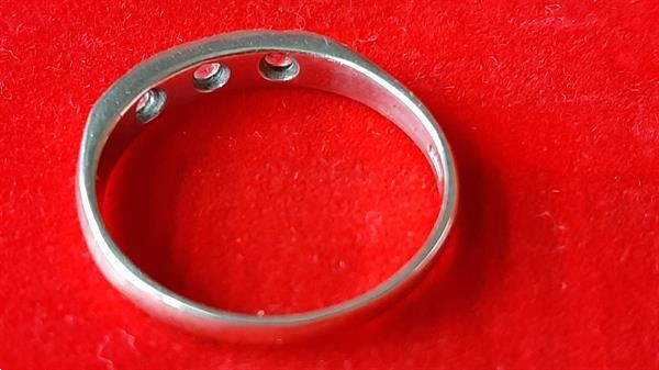 Grote foto 9k wit gouden verlovingsring 3 witte saffieren sieraden tassen en uiterlijk ringen voor haar