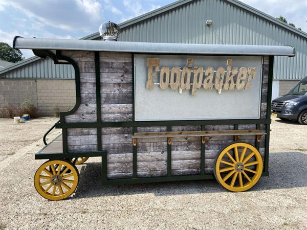 Grote foto foodtruck foodtrailer frietwagen verkoopwagen koets uniek witgoed en apparatuur algemeen