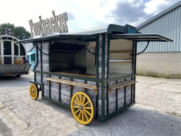 Grote foto foodtruck foodtrailer frietwagen verkoopwagen koets uniek witgoed en apparatuur algemeen