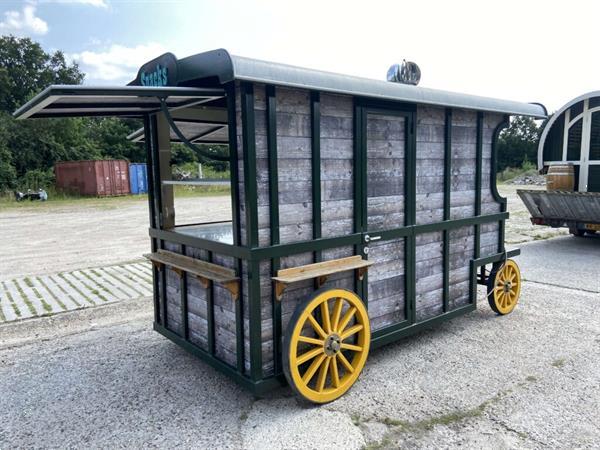 Grote foto foodtruck foodtrailer frietwagen verkoopwagen koets uniek witgoed en apparatuur algemeen