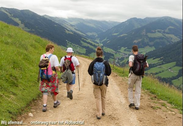 Grote foto vakantie in de bergen van tirol in oostenrijk vakantie oostenrijk