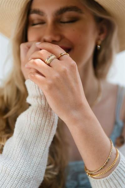 Grote foto excellent jewelry gouden ring met regenboog saffier edelsten kleding dames sieraden