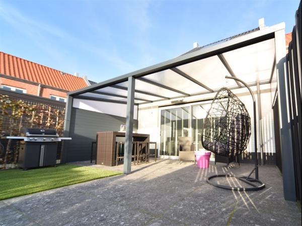 Grote foto greenline xxl veranda 1400x300 cm polycarbonaat dak tuin en terras tegels en terrasdelen