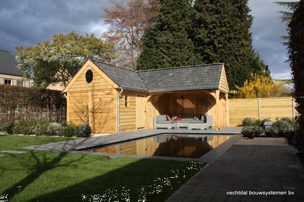 Grote foto eiken poolhouse tuin en terras veranda en overkappingen