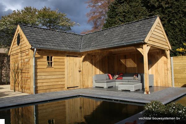 Grote foto eiken poolhouse tuin en terras veranda en overkappingen