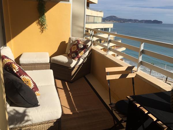 Grote foto appartement op eerste lijn in calpe vakantie spaanse kust
