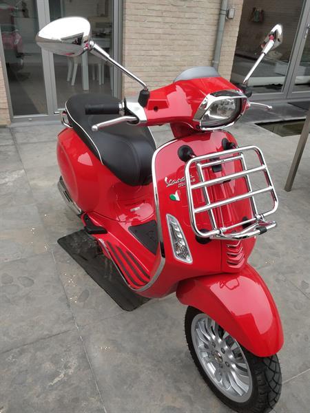 Grote foto te koop ... vespa sprint 3 vie 125cc bwj.2015 motoren piaggio