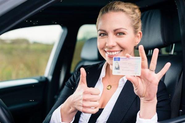 Grote foto makkelijk je rijbewijs verkrijgen zonder examen boeken auto boeken