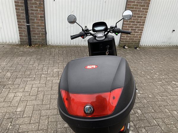 Grote foto elektrische scooter niu fietsen en brommers overige merken