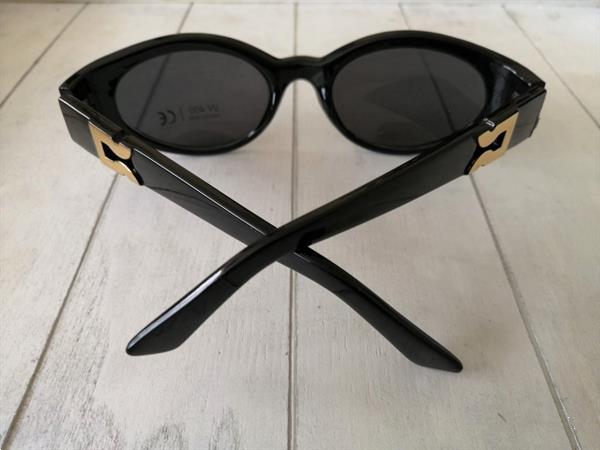 Grote foto elegante zwarte zonnebril high fashion stijl sieraden tassen en uiterlijk dames
