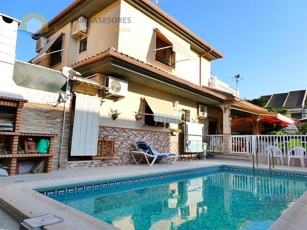 Grote foto ref sp148 top villa met priv zwembad. huizen en kamers bestaand europa