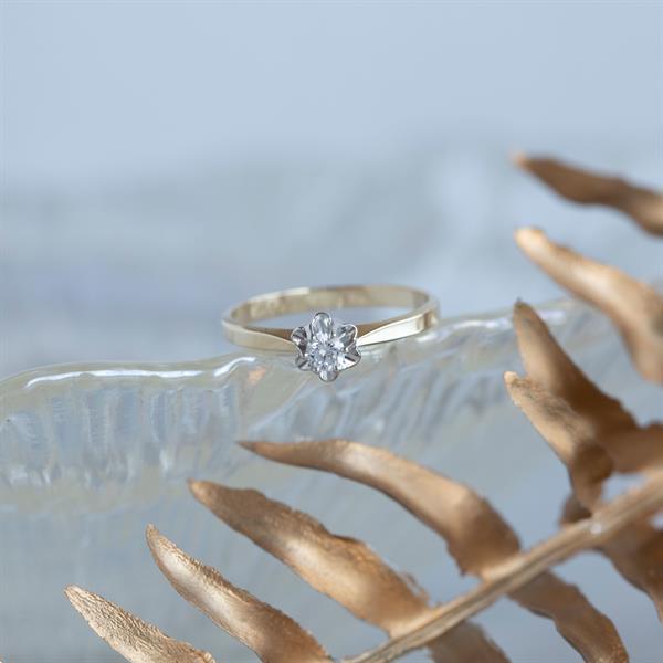 Grote foto gouden solitair ring met diamant kleding dames sieraden