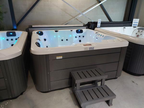 Grote foto jacuzzi royalty spa atlanta 5 personen tuin en terras zwembaden en spa