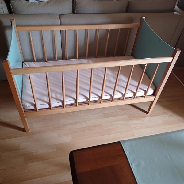 Grote foto vintage kinderbedje met afwasbare matras kinderen en baby bedden