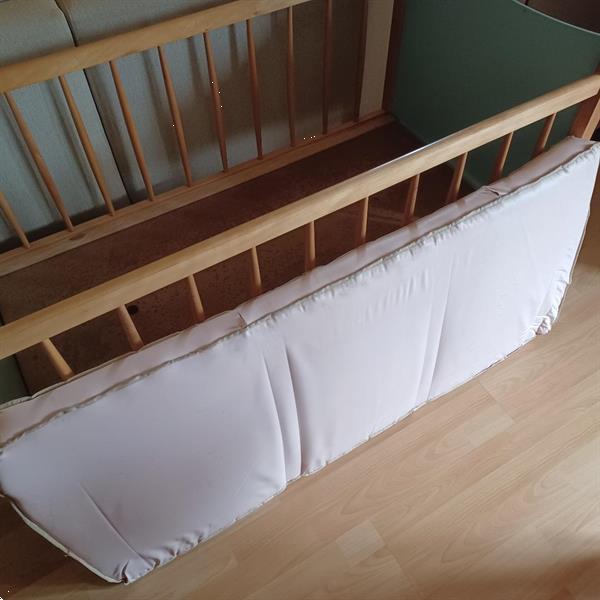 Grote foto vintage kinderbedje met afwasbare matras kinderen en baby bedden