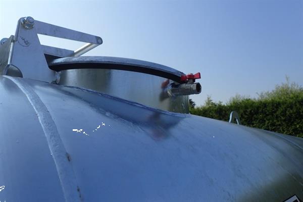 Grote foto joskin water ton 2100 en 3600 liter agrarisch aanhangwagens