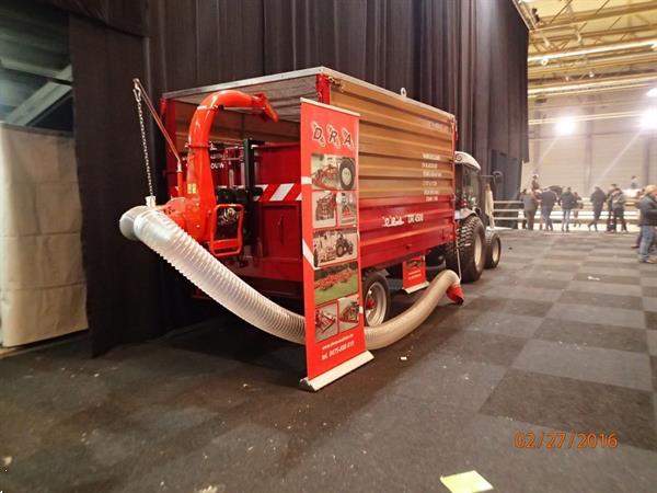 Grote foto caravaggi bladzuiger jumbo h met honda 13 kp tuin en terras bladblazers