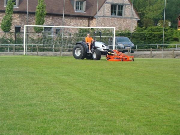 Grote foto lamborghini r1.55 met frontlift en pto agrarisch tractoren