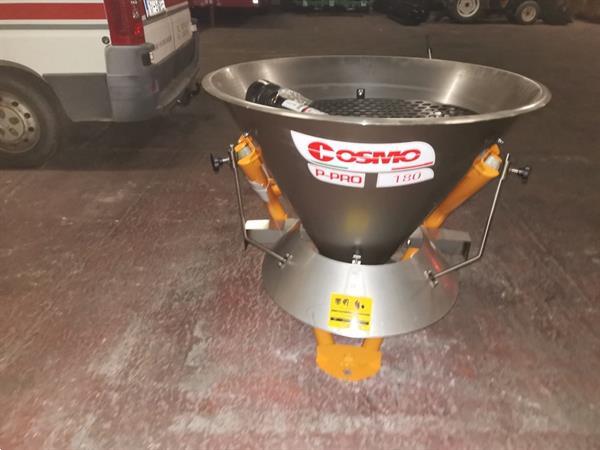 Grote foto cosmo p pro 180 en 300 liter rvs agrarisch kunstmestrooiers